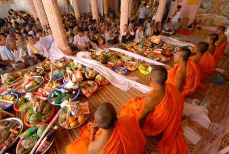 Trải nghiệm Lễ hội Chol Chnam Thmay của người Khmer