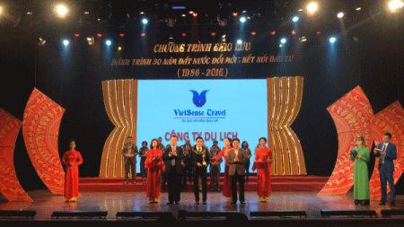 VIETSENSE TRAVEL ĐÓN NHẬN VINH DANH TOP 100 SẢN PHẨM - DỊCH VỤ CHẤT LƯỢNG CAO ASEAN