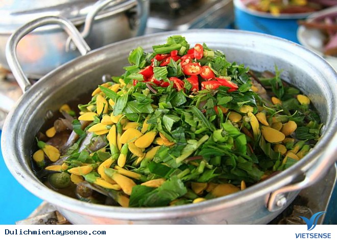 Lẩu cá linh bông điên điển