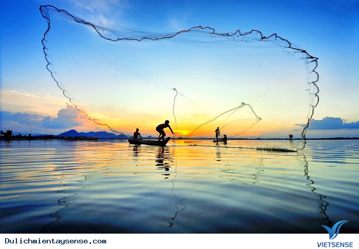 Nguồn sinh khí mạnh mẽ khi nguồn nước tràn về - Ảnh 2 Nguồn sinh khí mạnh mẽ khi nguồn nước tràn về - Ảnh 2