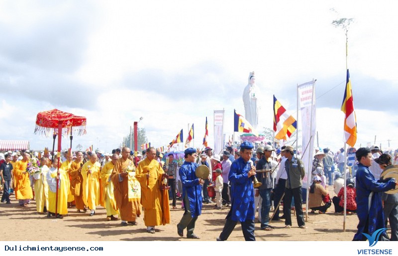Thăm viếng Quan Âm Phật Đài khám phá lễ hội Quan Âm Nam Hải - Ảnh 3 Thăm viếng Quan Âm Phật Đài khám phá lễ hội Quan Âm Nam Hải - Ảnh 3