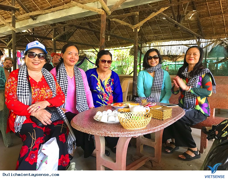 Ảnh Đoàn Khách 5 ngày từ Sài Gon về Cần Thơ - Ảnh 3 Ảnh Đoàn Khách 5 ngày từ Sài Gon về Cần Thơ - Ảnh 3