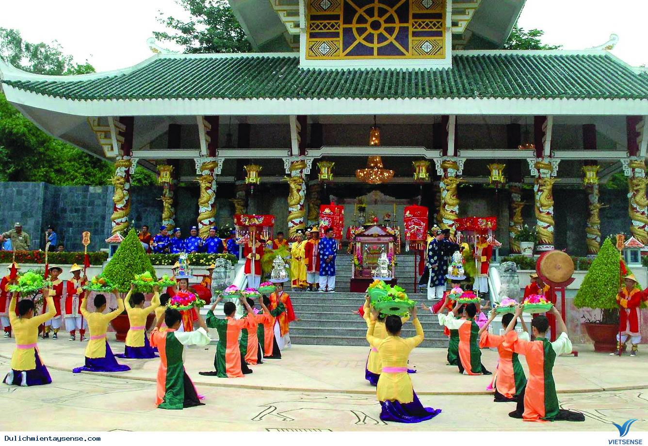 Các điểm thăm quan nổi bật ở miền Tây - Ảnh 1 Các điểm thăm quan nổi bật ở miền Tây - Ảnh 1