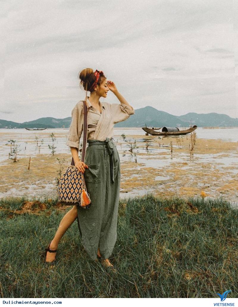 Việt Nam trong mắt quốc tế qua sự giới thiệu của Sarah Trần - Ảnh 1 Việt Nam trong mắt quốc tế qua sự giới thiệu của Sarah Trần - Ảnh 1