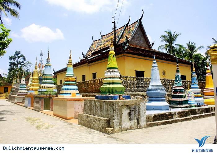 Độc đáo chùa Xà Tón Xvay Ton ở An Giang - Ảnh 1