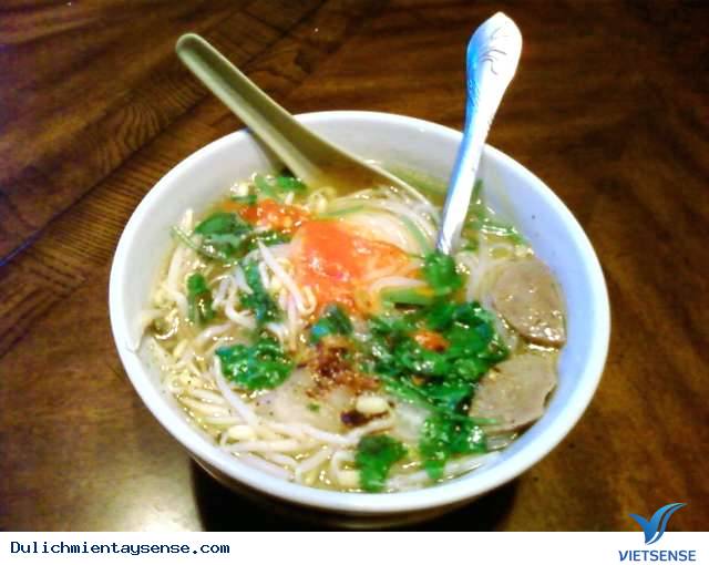 Hủ tiếu Nam Vang - Đặc sản miền Tây - Ảnh 1 Hủ tiếu Nam Vang - Đặc sản miền Tây - Ảnh 1