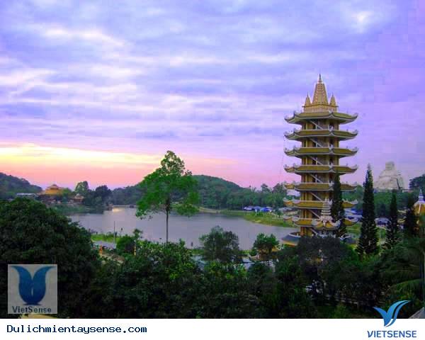 du lịch miền tây núi cấm